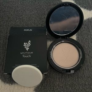 Younique powder foundation